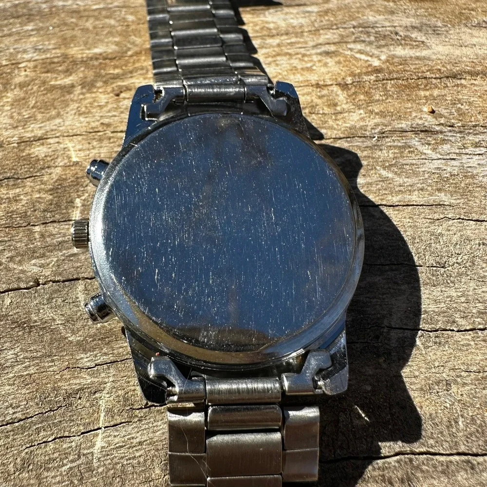 Geneva watch captures